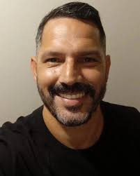 Carlos Oliveira, 52 anos